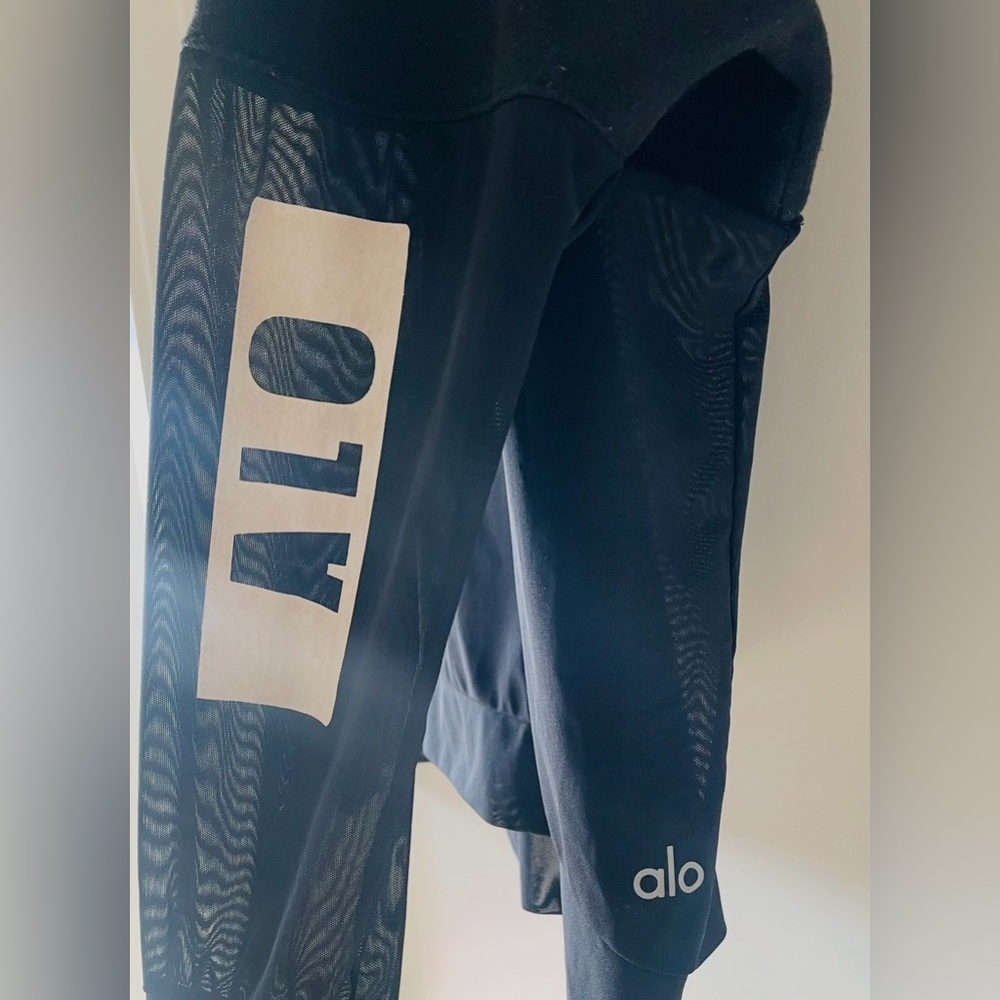 ALO YOGA Rare Oversized Mindful Movement Black Hoodie with Mesh Detail - Picture 8 of 10